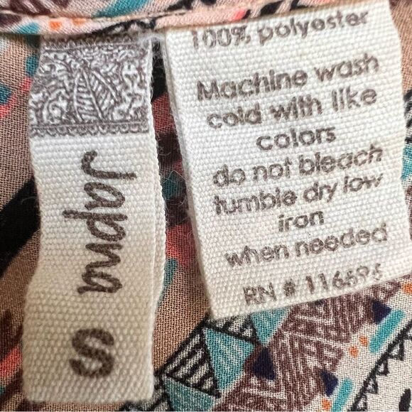 Japna Abstract Print Tulip Sleeve Flowy Short Sleeve Top Blouse Shirt. Small. - Picture 6 of 6